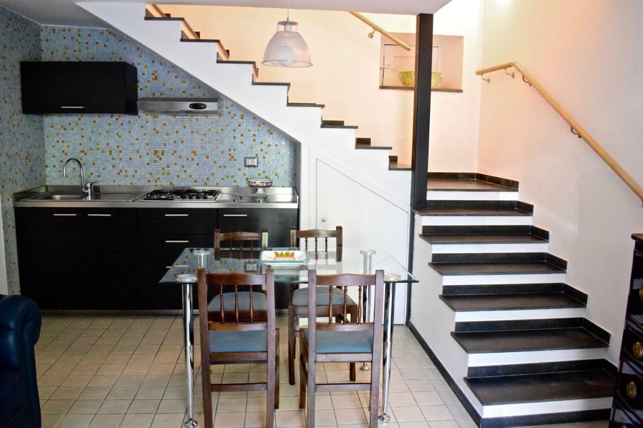 Camula Inn Apartament カターニア エクステリア 写真