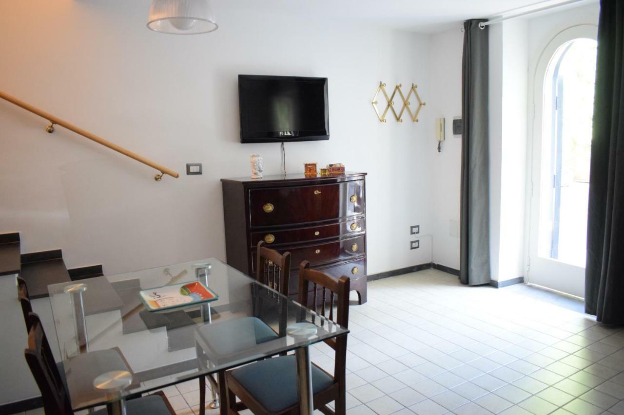 Camula Inn Apartament カターニア エクステリア 写真
